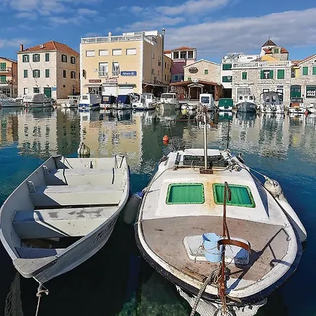 Apartament 2 Bedroom Stunning In